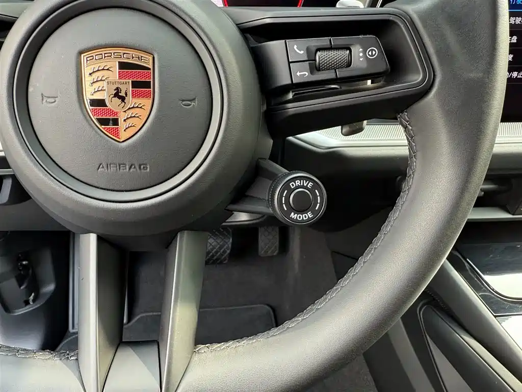 Cayenne 2025 Cayenne 3.0T Dream Edition купить на сайте DeffCars