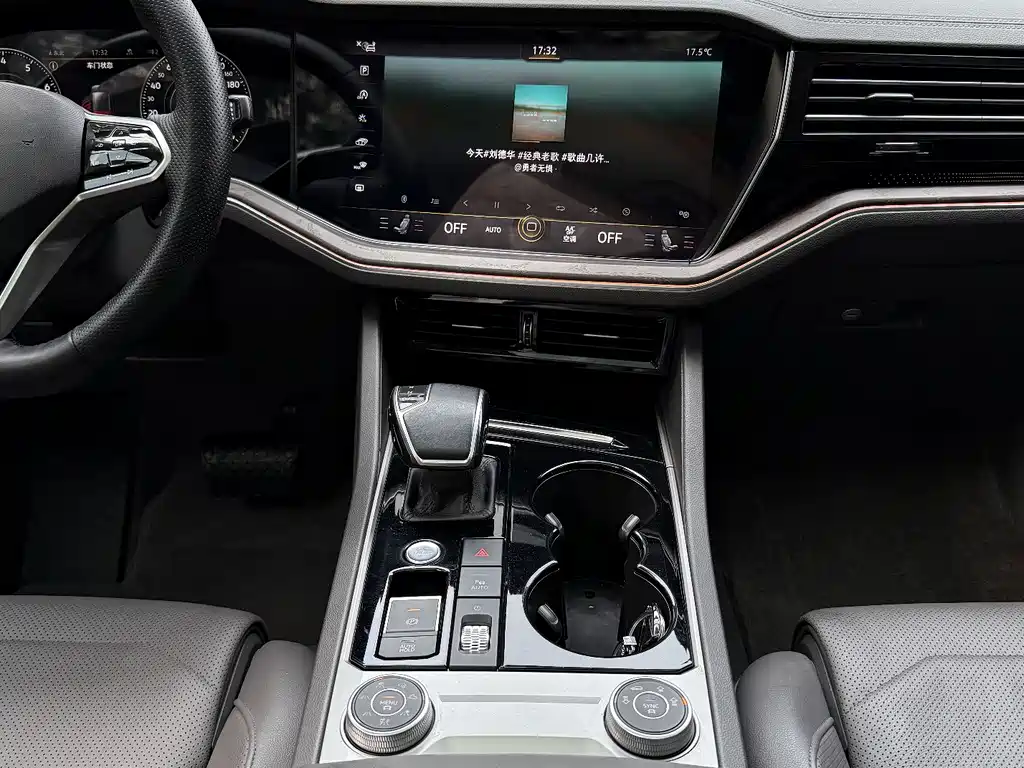 Touareg 2021 3.0TSI Ruixiang Edition Classic Sports Package купить на сайте DeffCars