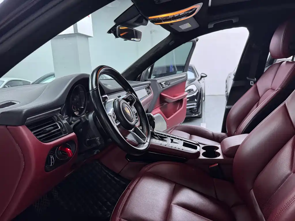 Macan 2018 Macan 2.0T купить на сайте DeffCars