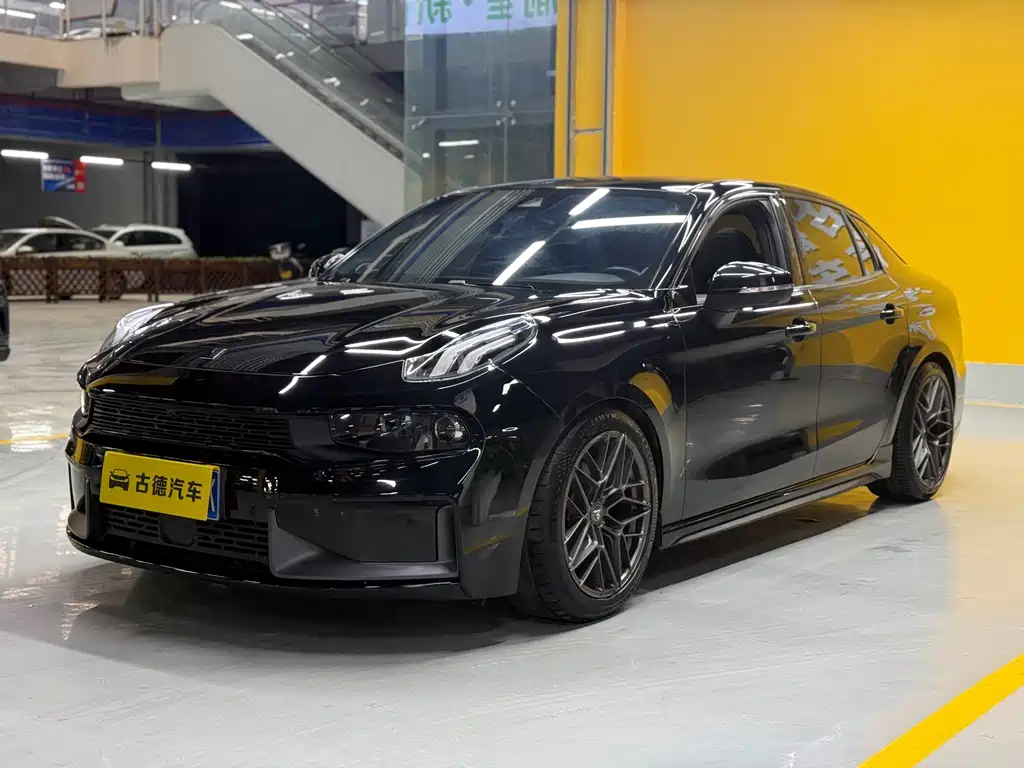 Lynk & Co 03 2021 1.5TD DCT Champion Edition купить на сайте DeffCars