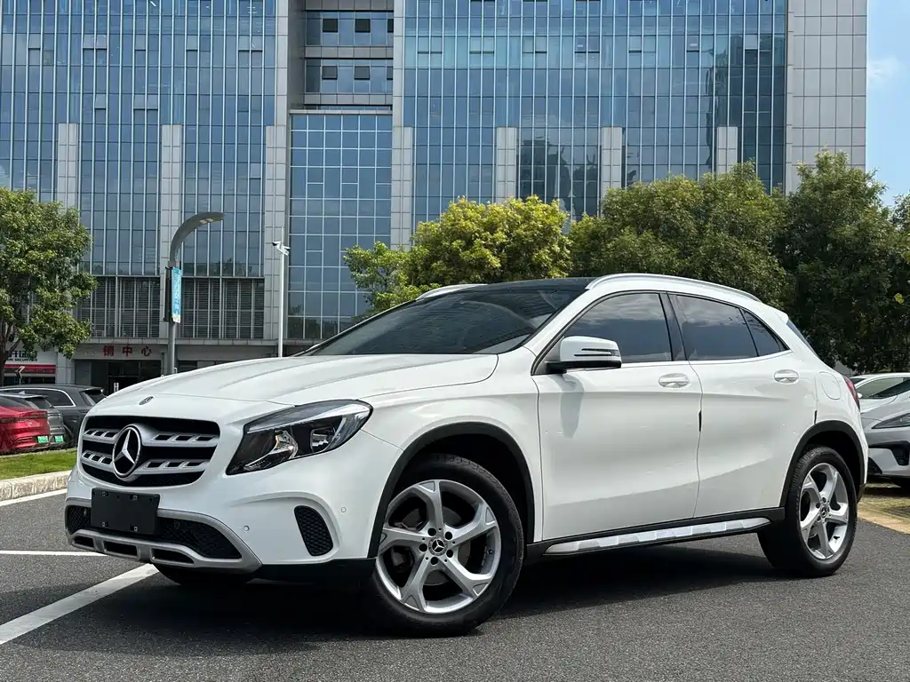 Mercedes-Benz GLA 2019 GLA 200 Dynamic купить на сайте DeffCars