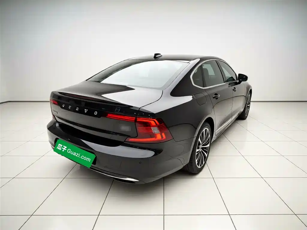 Volvo S90 2024 B5 Zhiyi Luxury Edition купить на сайте DeffCars