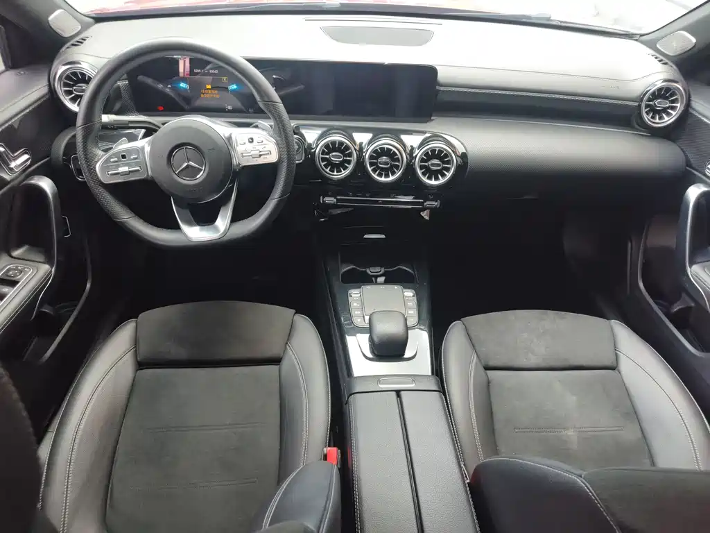 Mercedes-Benz A-Class 2021 A 200 L Sports Sedan Fashionable купить на сайте DeffCars