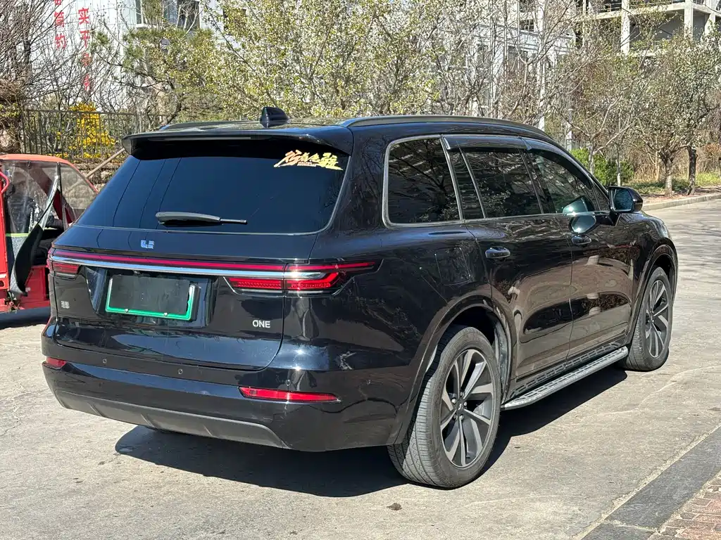 Ideal ONE 2021 extended range 6-seater version купить на сайте DeffCars