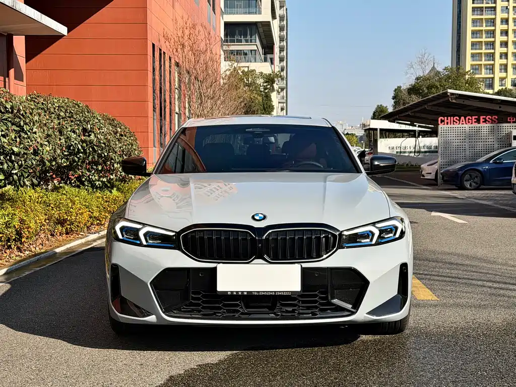 BMW 3 Series 2025 330Li M Sports Night Package купить на сайте DeffCars