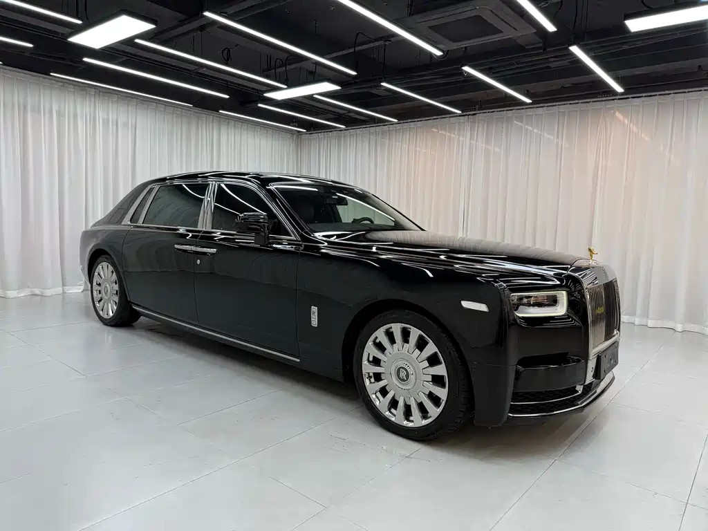 Phantom 2018 6.7T long wheelbase version купить на сайте DeffCars