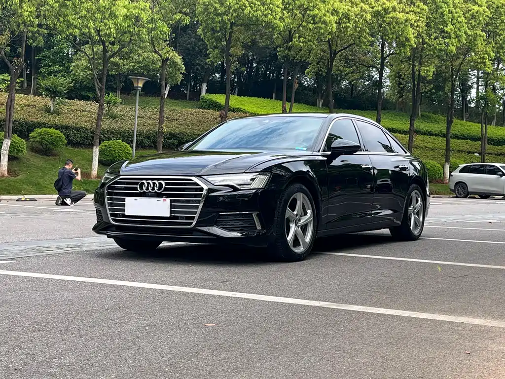 Audi A6L 2022 55 TFSI quattro exclusive and elegant model купить на сайте DeffCars
