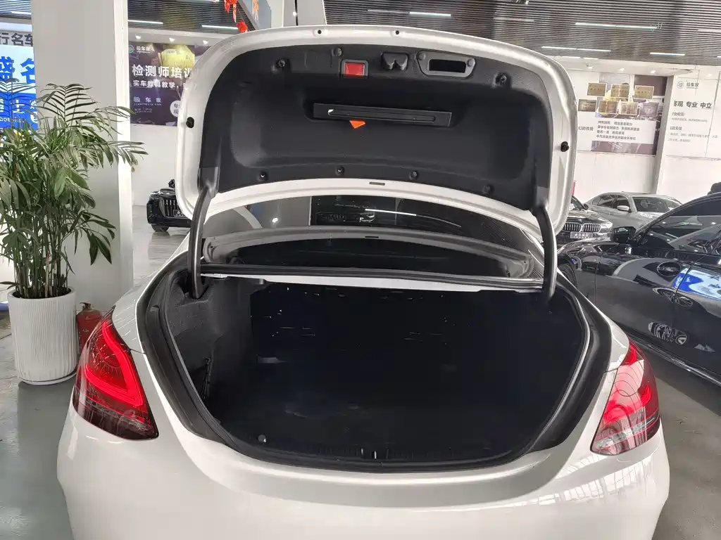 Mercedes-Benz C-Class 2020 facelift C 200 L dynamic sports version купить на сайте DeffCars