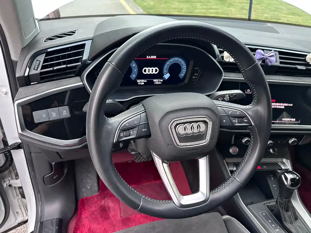Audi Q3 2021 35 TFSI aggressive and dynamic купить на сайте DeffCars