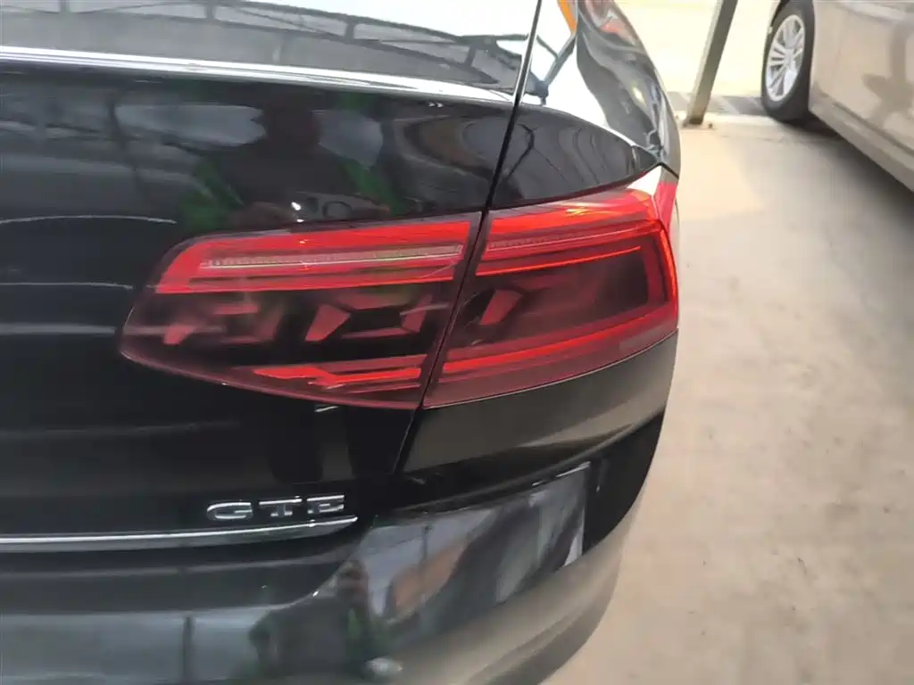 Magotan GTE plug-in hybrid 2022 GTE luxury model купить на сайте DeffCars