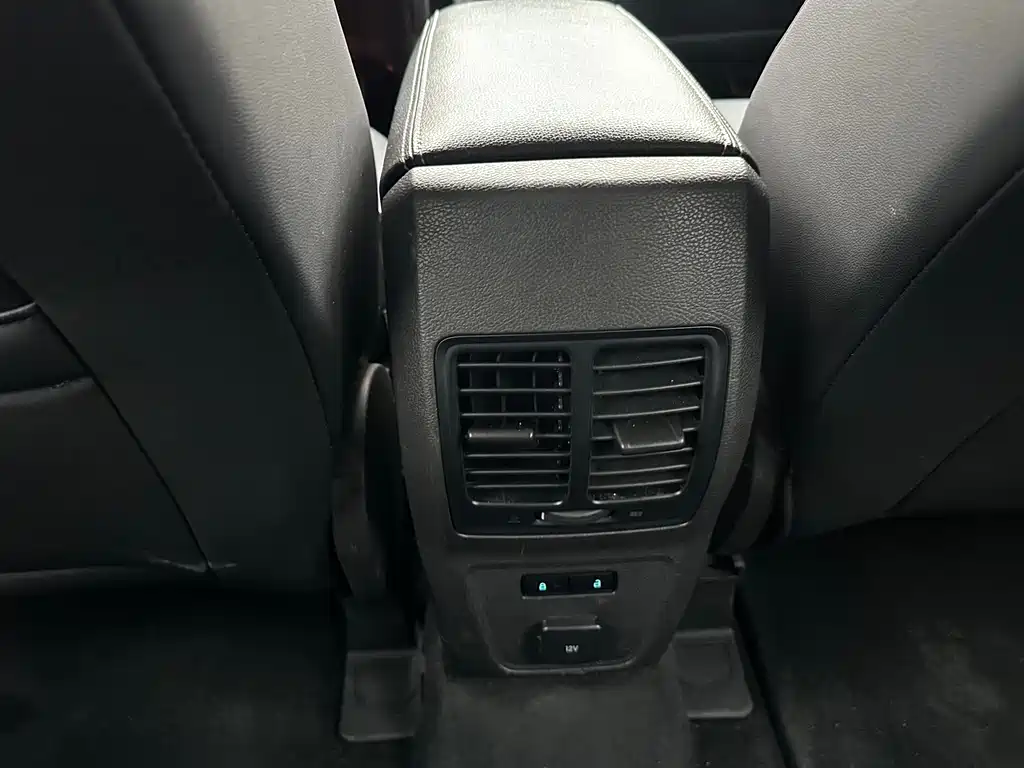 Escape 2017 EcoBoost 180 two-wheel drive refined airfoil купить на сайте DeffCars
