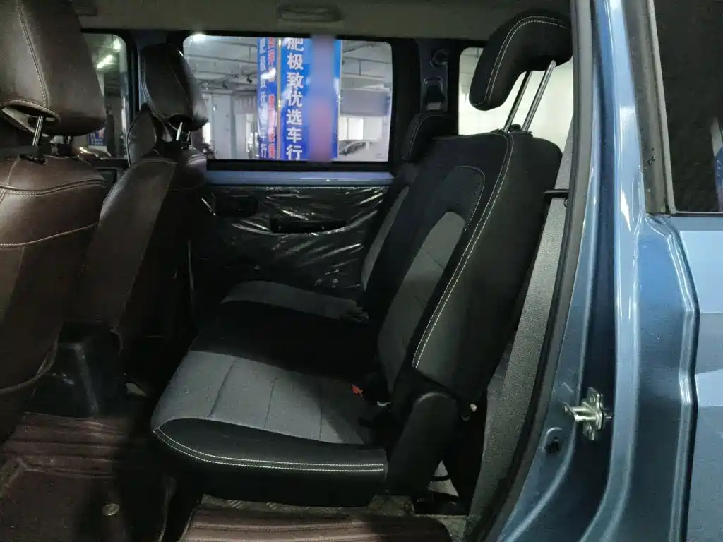 Wuling Hongguang PLUS 2020 1.5L manual standard type 5 seats купить на сайте DeffCars