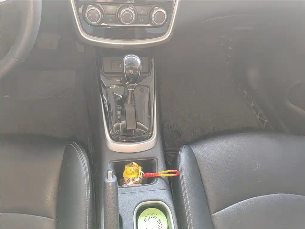 Tiida 2021 1.6L CVT Smart Travel Edition купить на сайте DeffCars