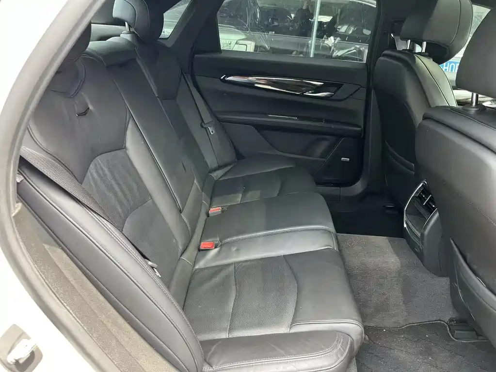 Cadillac CT6 2017 40T luxury model купить на сайте DeffCars