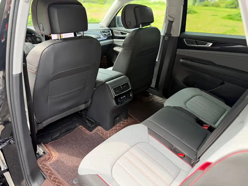 Touron 2024 Touron X 380TSI four-wheel drive luxury version купить на сайте DeffCars