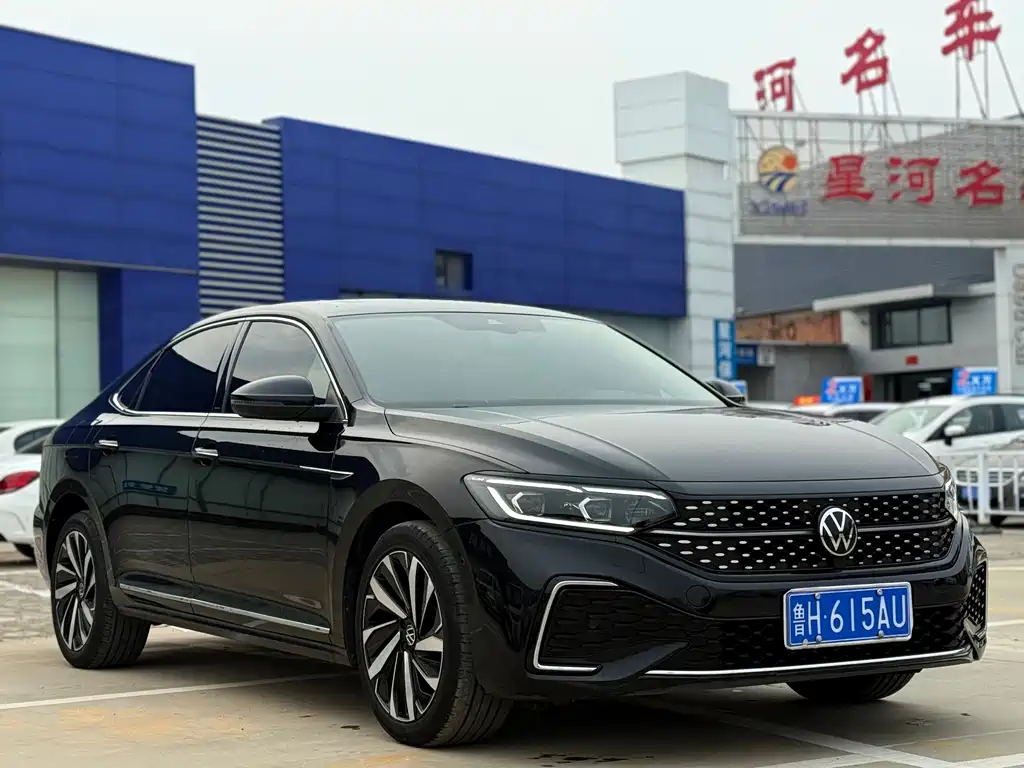 Passat 2022 330TSI Starry Sky Deluxe Edition купить на сайте DeffCars