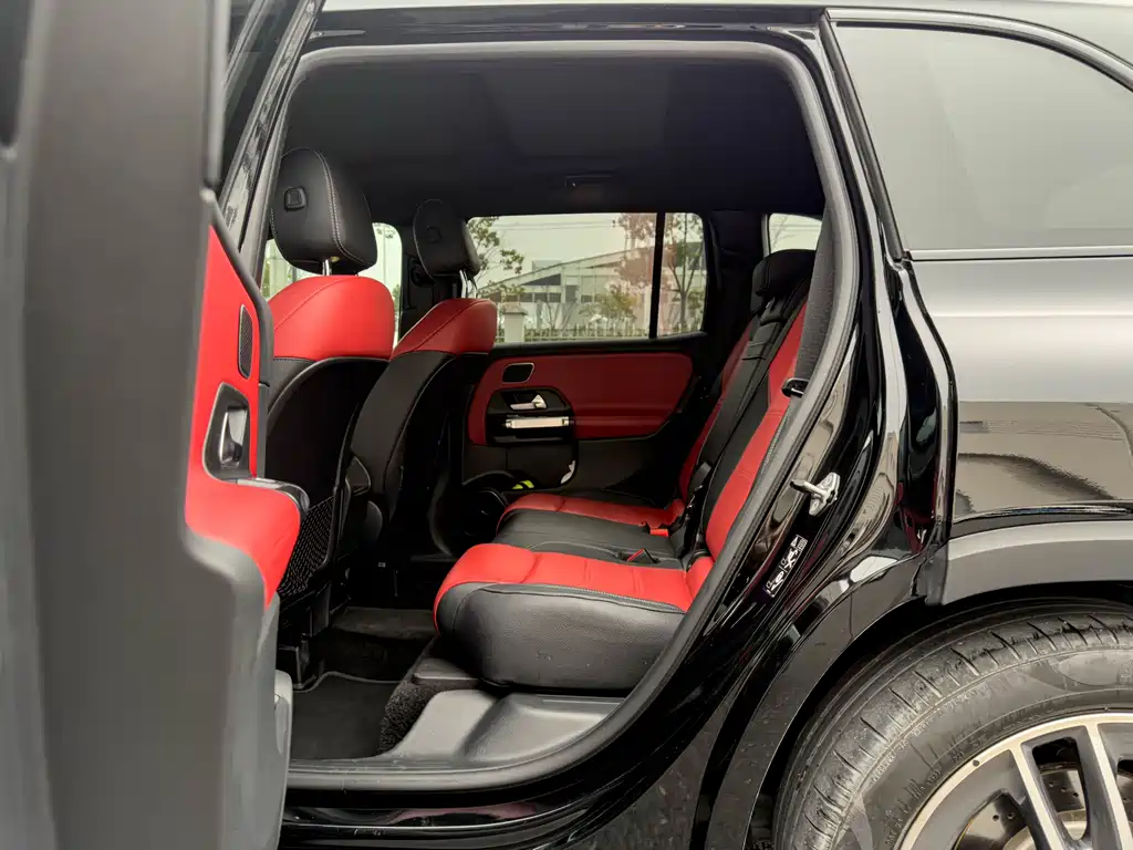 Mercedes-Benz GLB AMG 2023 AMG GLB 35 4MATIC купить на сайте DeffCars