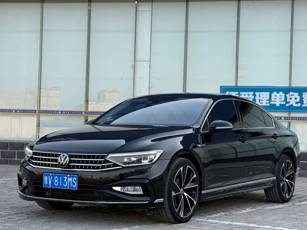 Magotan 2024 model 2 million public model 330TSI DSG luxury model купить на сайте DeffCars
