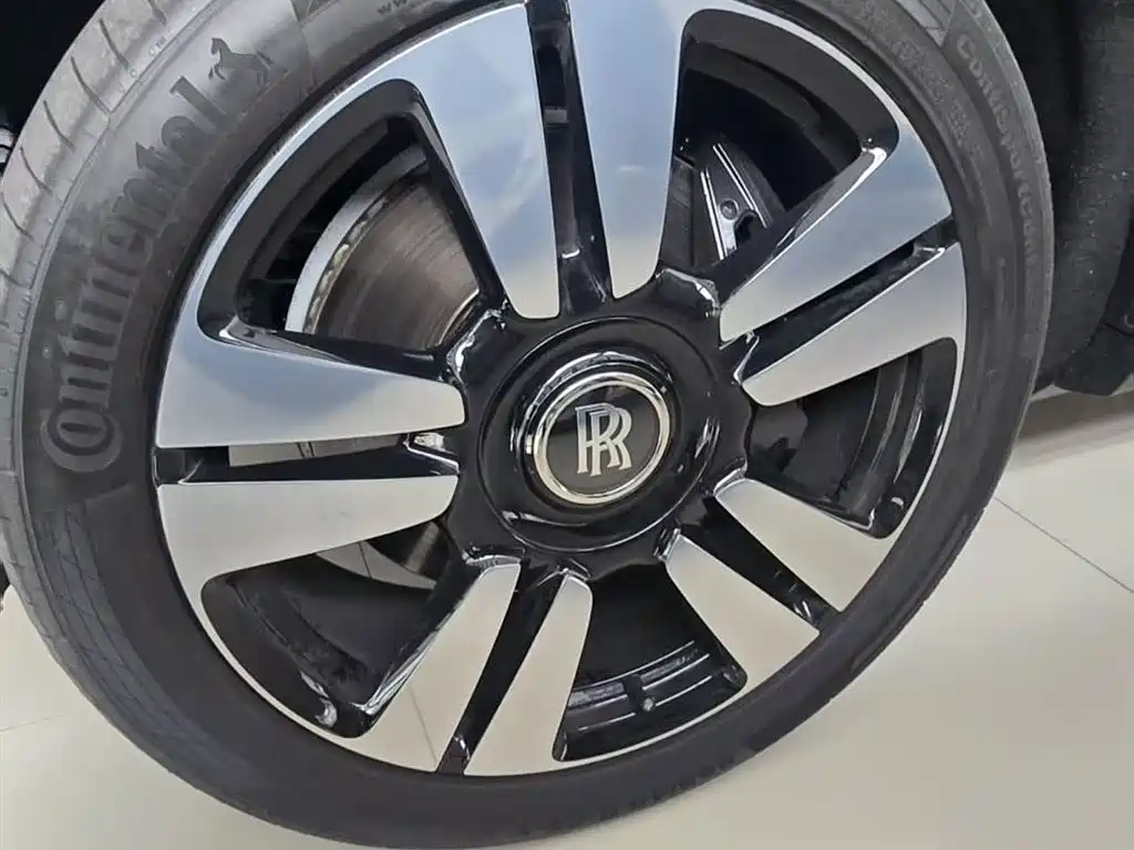 Cullinan 2024 five-seater version купить на сайте DeffCars