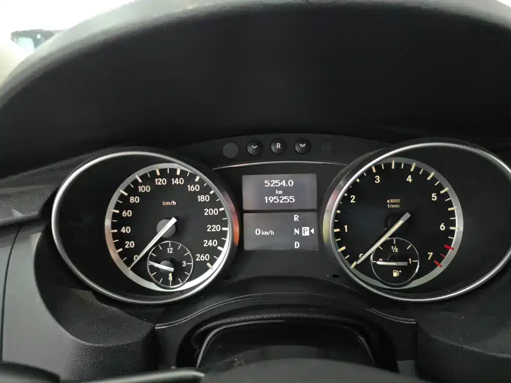 Mercedes-Benz R-Class 2014 R 400 4MATIC Business Type купить на сайте DeffCars