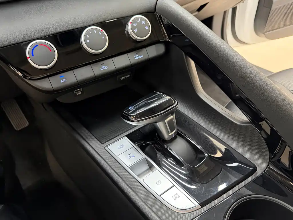 Elantra 2023 1.5L CVT GLX Elite Edition купить на сайте DeffCars