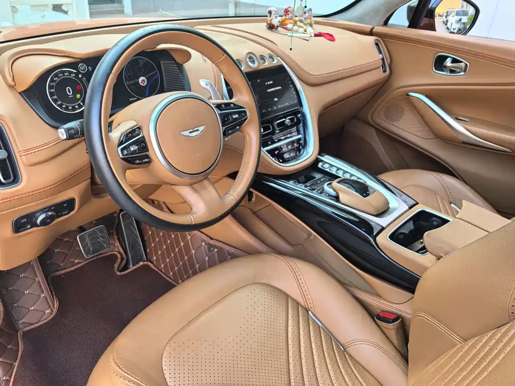 Aston Martin DBX 2022 4.0T V8 купить на сайте DeffCars