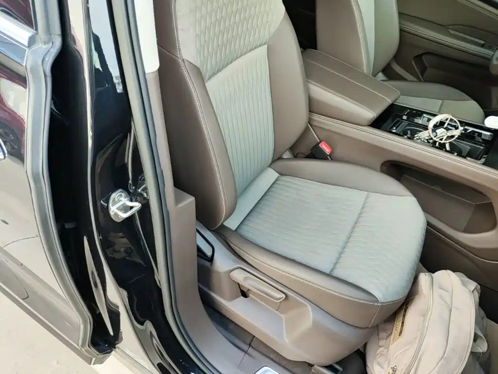 Weiran 2024 330TSI Business Edition купить на сайте DeffCars