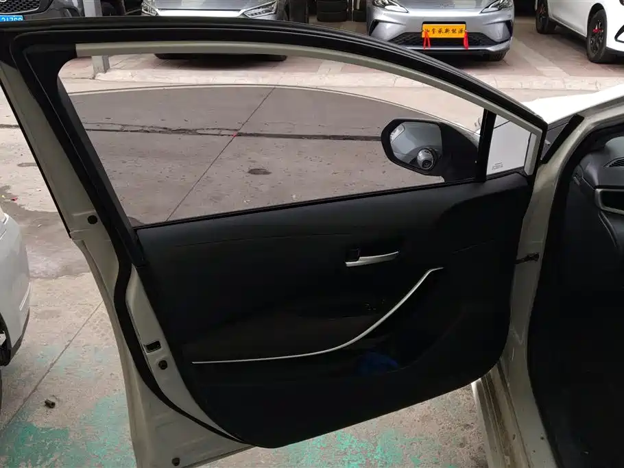 Corolla 2023 1.8L Intelligent Electric Hybrid Dual Engine Pioneer Edition купить на сайте DeffCars