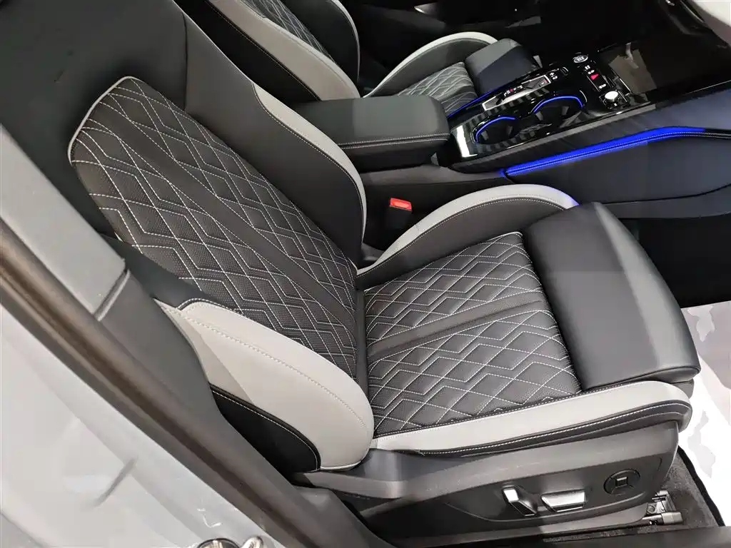 Audi A5L 2026 2.0T Sports Edition Plus купить на сайте DeffCars