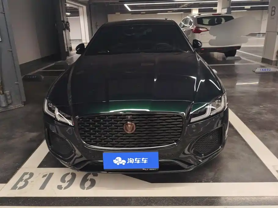 Jaguar XFL 2024 2.0T P250 two-wheel drive exclusive luxury version купить на сайте DeffCars