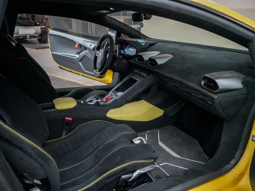Huracán 2021 Huracán STO купить на сайте DeffCars