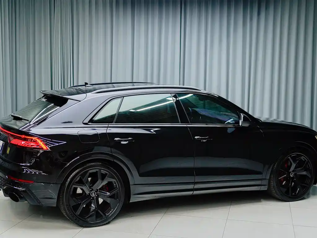 Audi RS Q8 2021 RS Q8 4.0T купить на сайте DeffCars