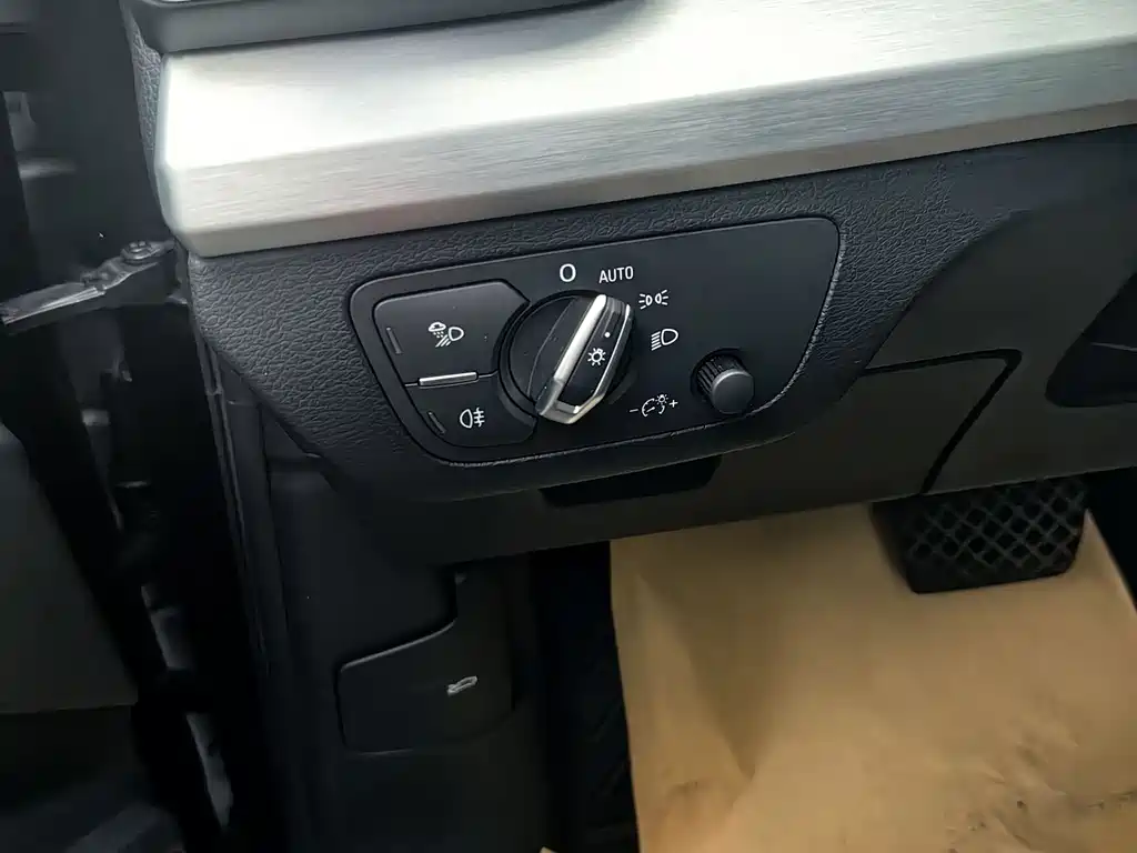 Audi Q5L 2018 40 TFSI enjoys fashionable style, National V купить на сайте DeffCars