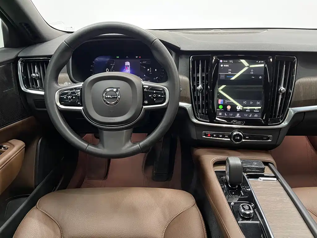 Volvo V90 2024 Cross Country B5 AWD Zhiyuan Edition купить на сайте DeffCars