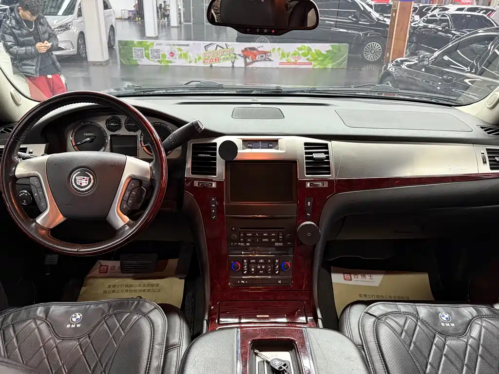 Escalade 2010 6.0 Hybrid купить на сайте DeffCars