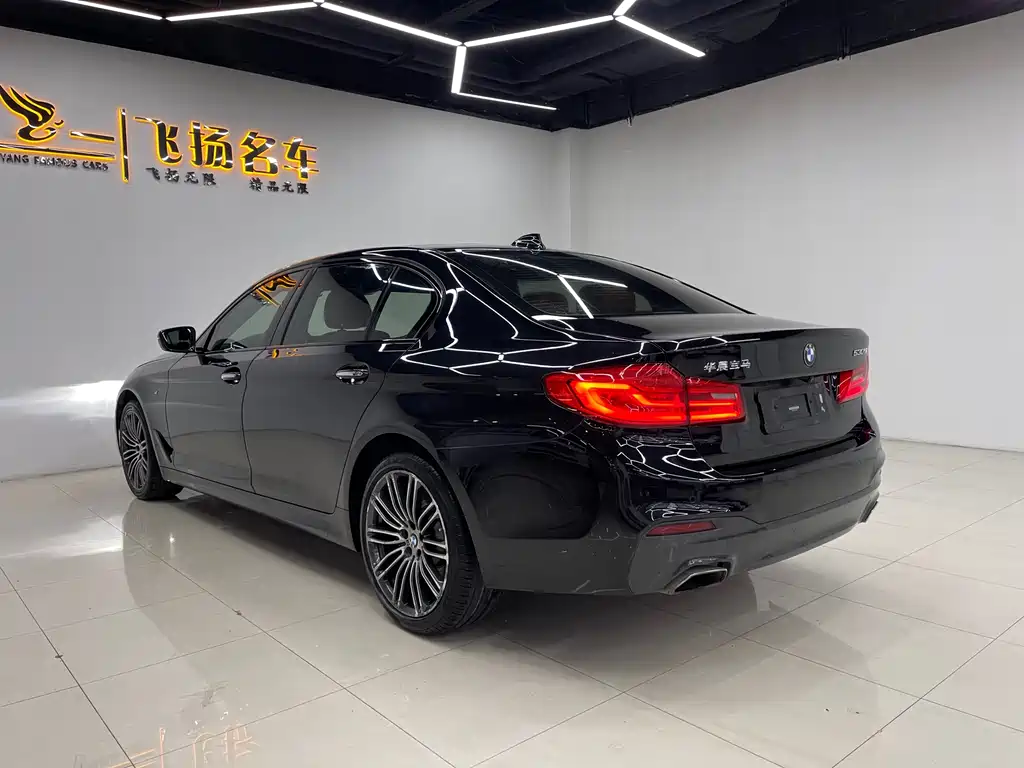 BMW 5 Series 2018 facelift 530Li leading M sports package купить на сайте DeffCars