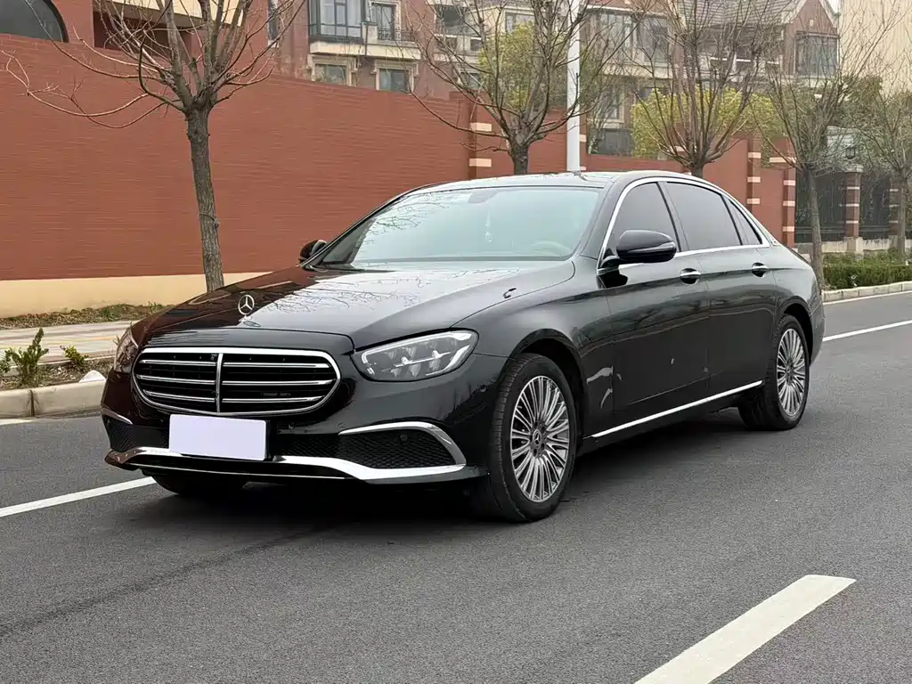 Mercedes-Benz E-Class 2023 E 300 L Luxury Model купить на сайте DeffCars