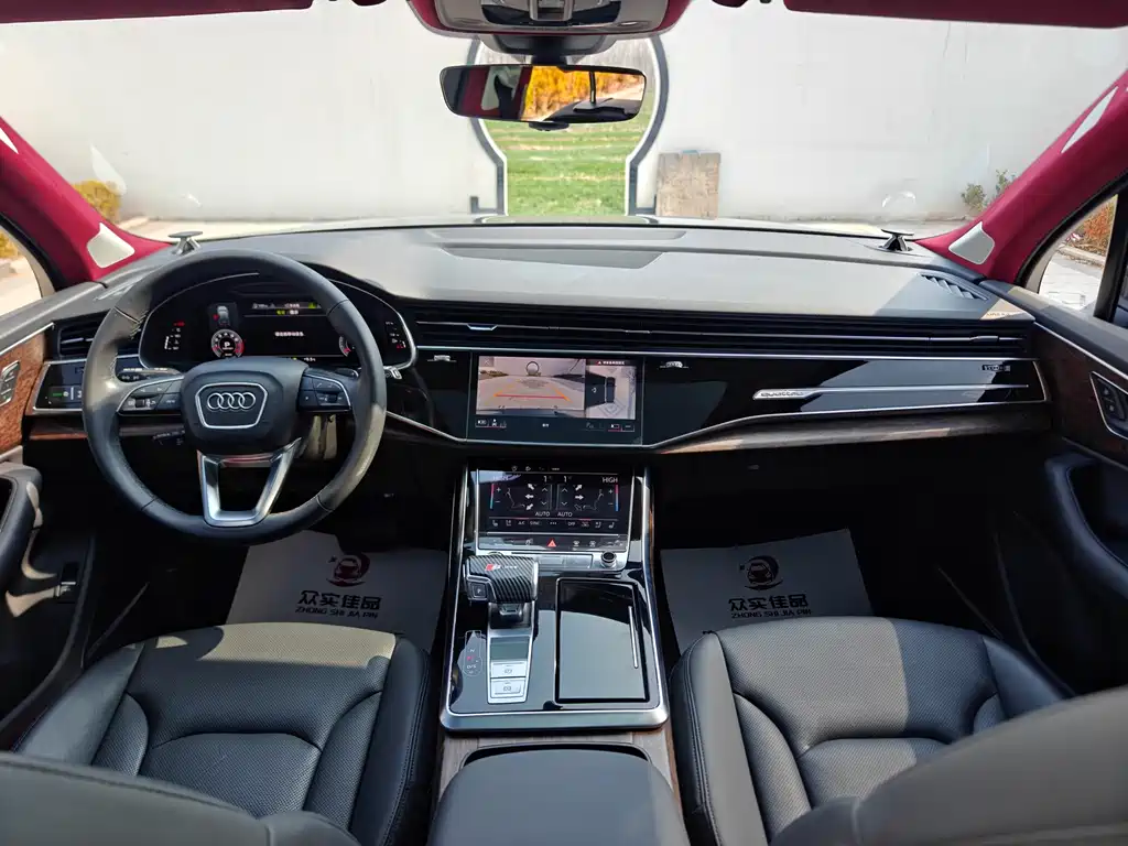 Audi Q7 2022 55 TFSI quattro S line sports купить на сайте DeffCars