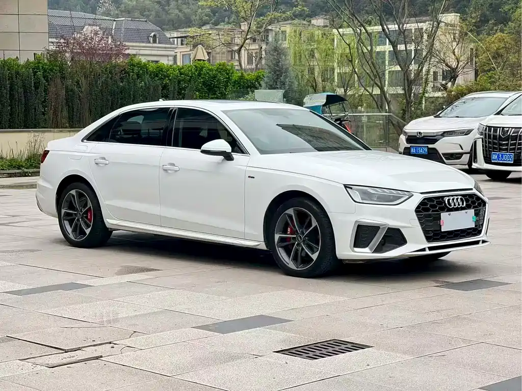 Audi A4L 2022 40 TFSI Fashionable and Dynamic купить на сайте DeffCars
