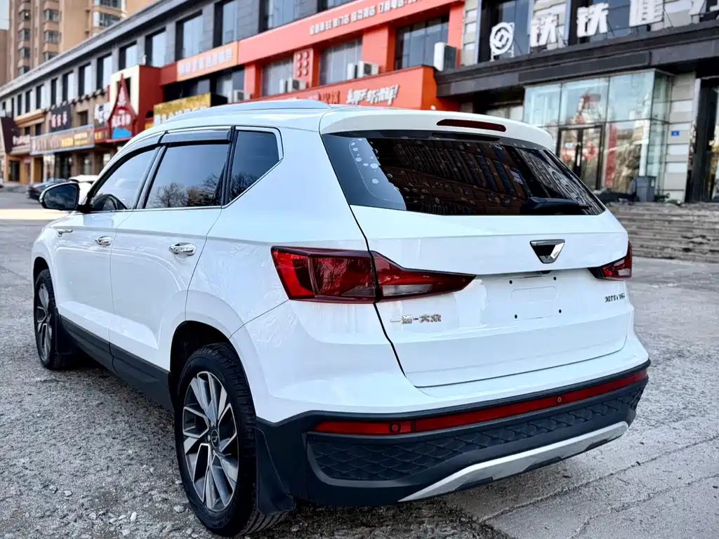 Jetta VS5 2022 280TSI Automatic Honor Pro купить на сайте DeffCars