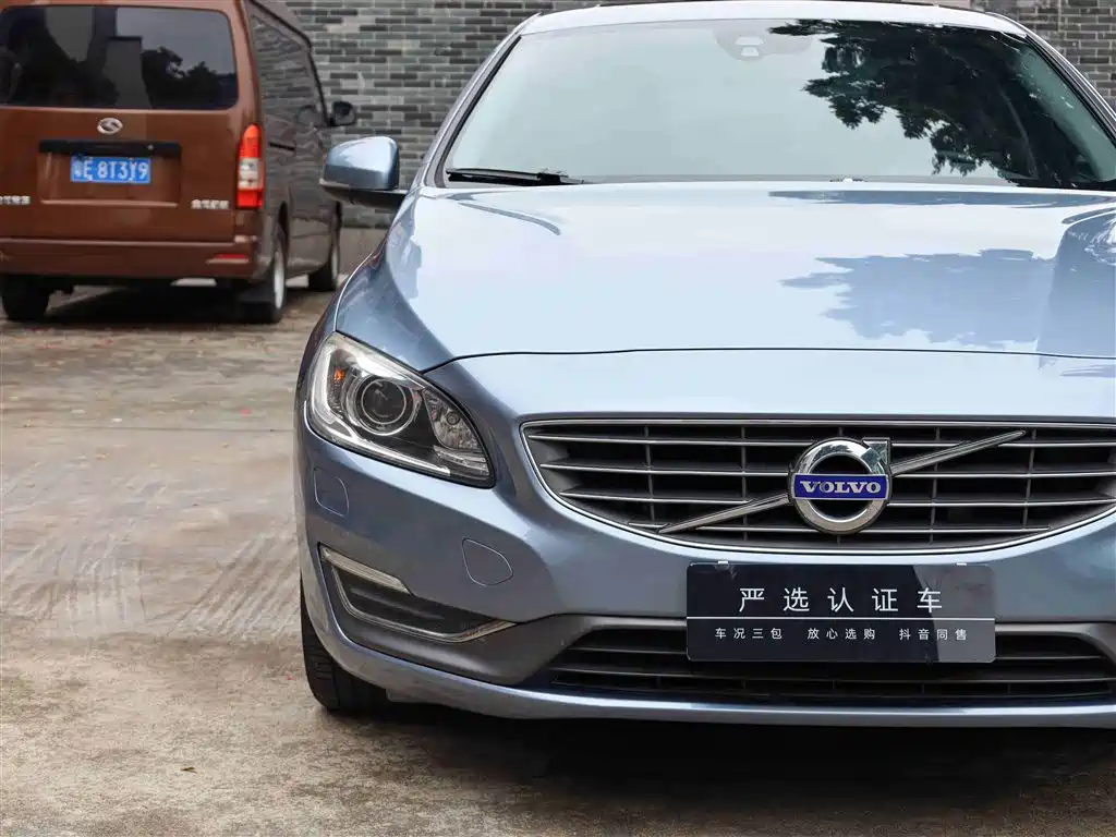 Volvo S60 2018 S60L T3 Smart Edition купить на сайте DeffCars