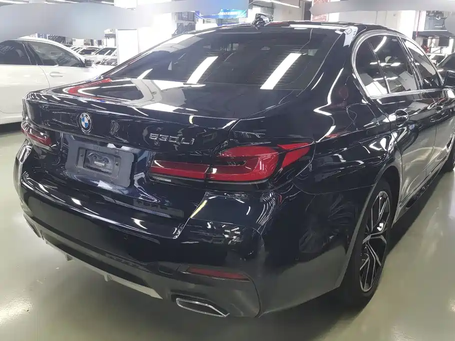 BMW 5 Series 2022 530Li Exclusive M Sports Package купить на сайте DeffCars