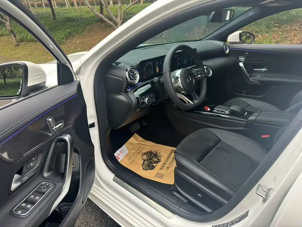 Mercedes-Benz A-Class 2022 Model 2 A 200 L Sports Sedan Fashionable купить на сайте DeffCars