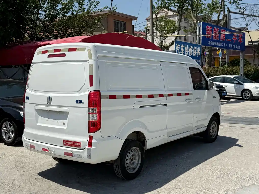 Long-range E5 2022 E5L pure electric van transporter Guoxuan 39.9kWh купить на сайте DeffCars
