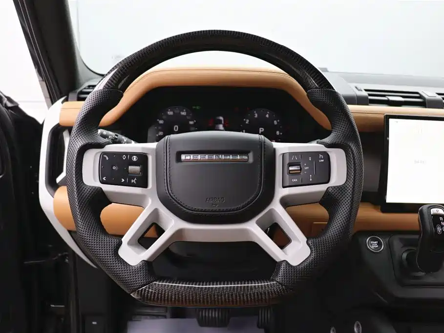 Land Rover Defender 2024 110 3.0T P400 X-DYNAMIC HSE купить на сайте DeffCars