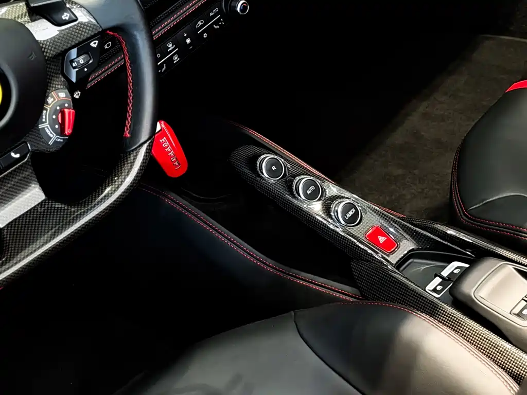 Ferrari F8 2020 Spider 3.9T V8 купить на сайте DeffCars