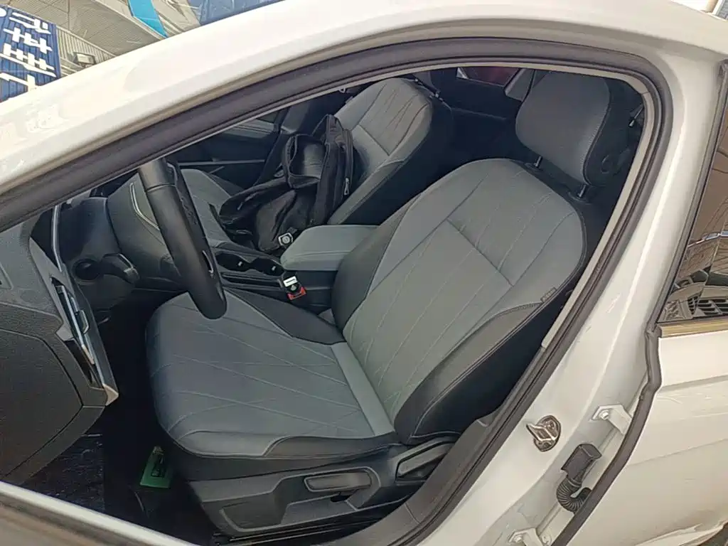 Lavida 2023 facelift 1.5L automatic starry sky 5 million version купить на сайте DeffCars