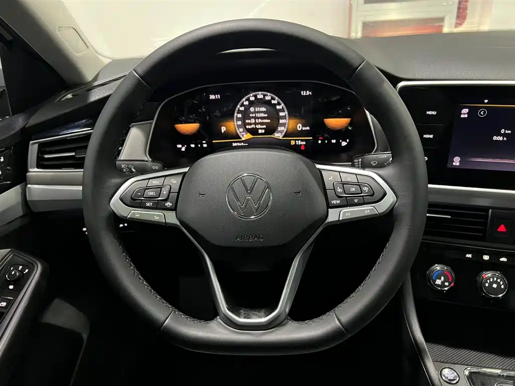 Bora 2023 200TSI DSG Yuexing Edition купить на сайте DeffCars