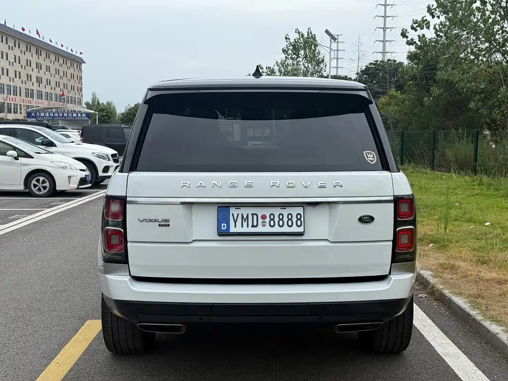 Range Rover 2021 3.0 L6 Legendary Extended Classic Edition купить на сайте DeffCars