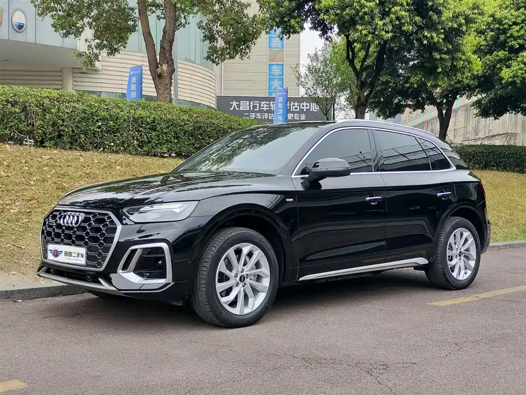 Audi Q5L 2022 facelift 40T luxury and dynamic model купить на сайте DeffCars